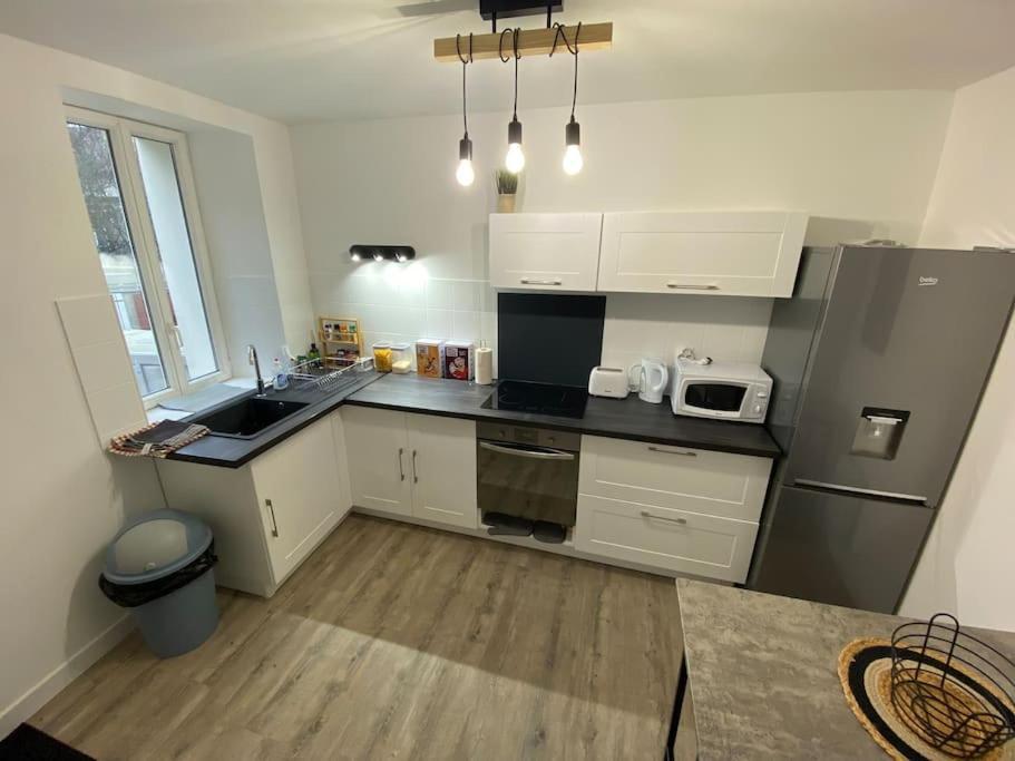 Super Appartement T3 Proche Gare Санс Екстериор снимка
